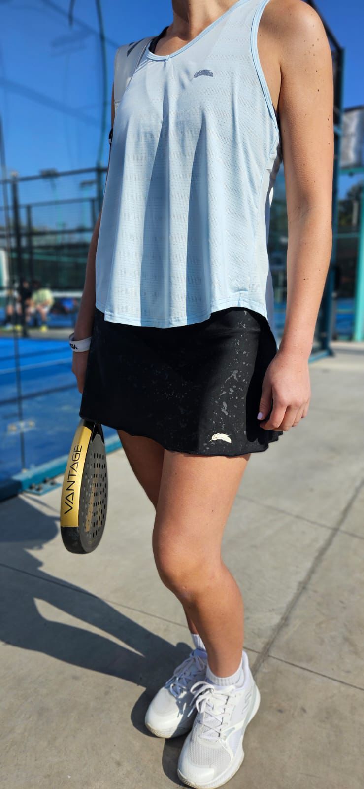 Poleras nudo espalda